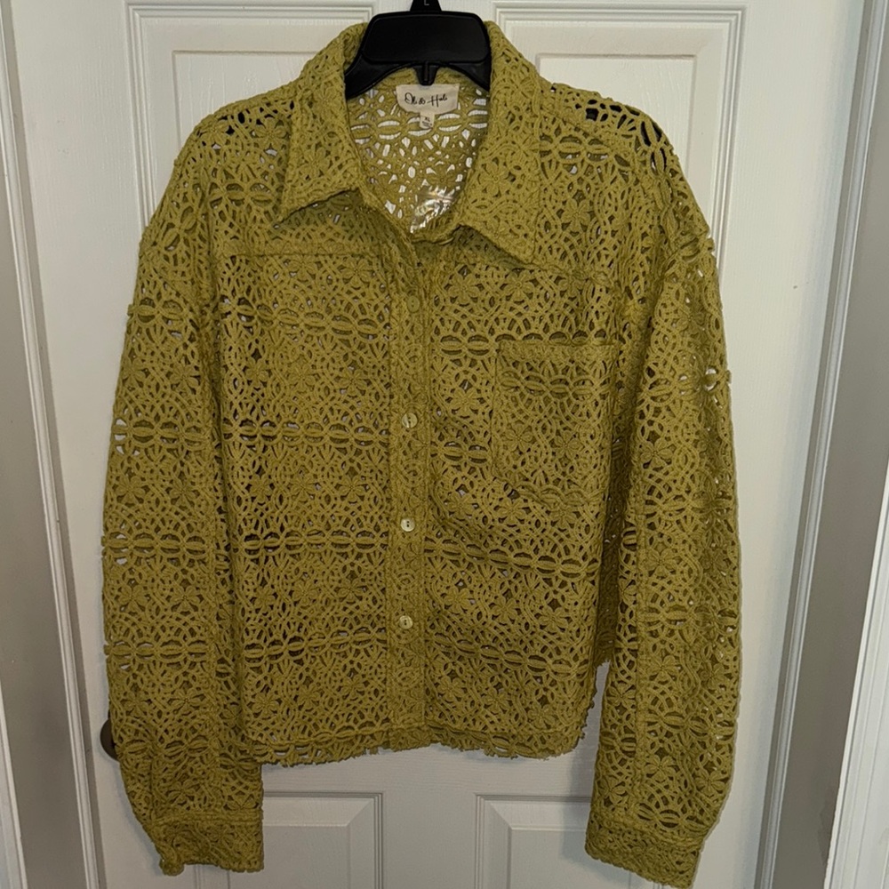 NWT Oli & Hali Olive Crotchet Button-Down Shirt